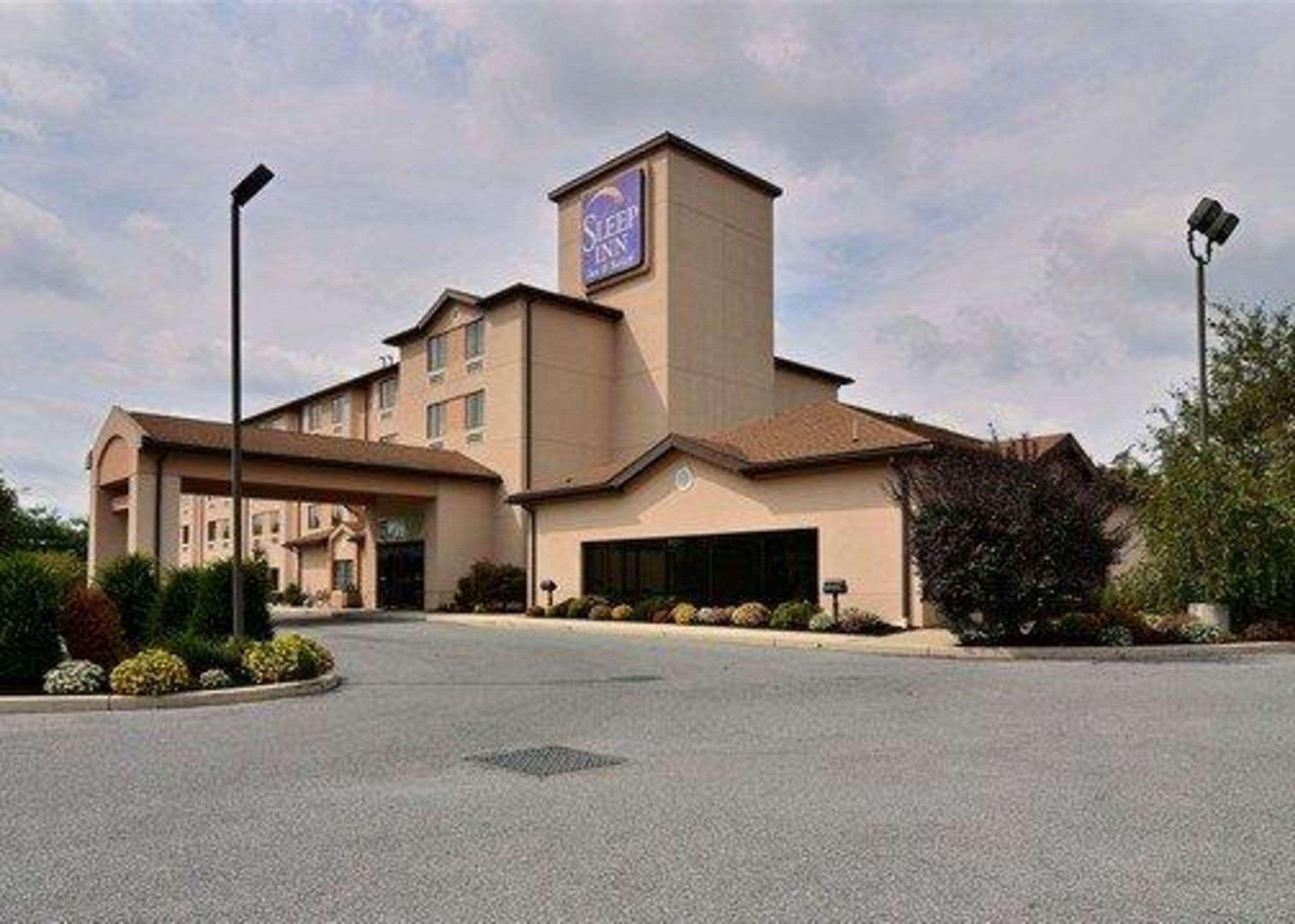 Sleep Inn & Suites Hagerstown Exterior photo