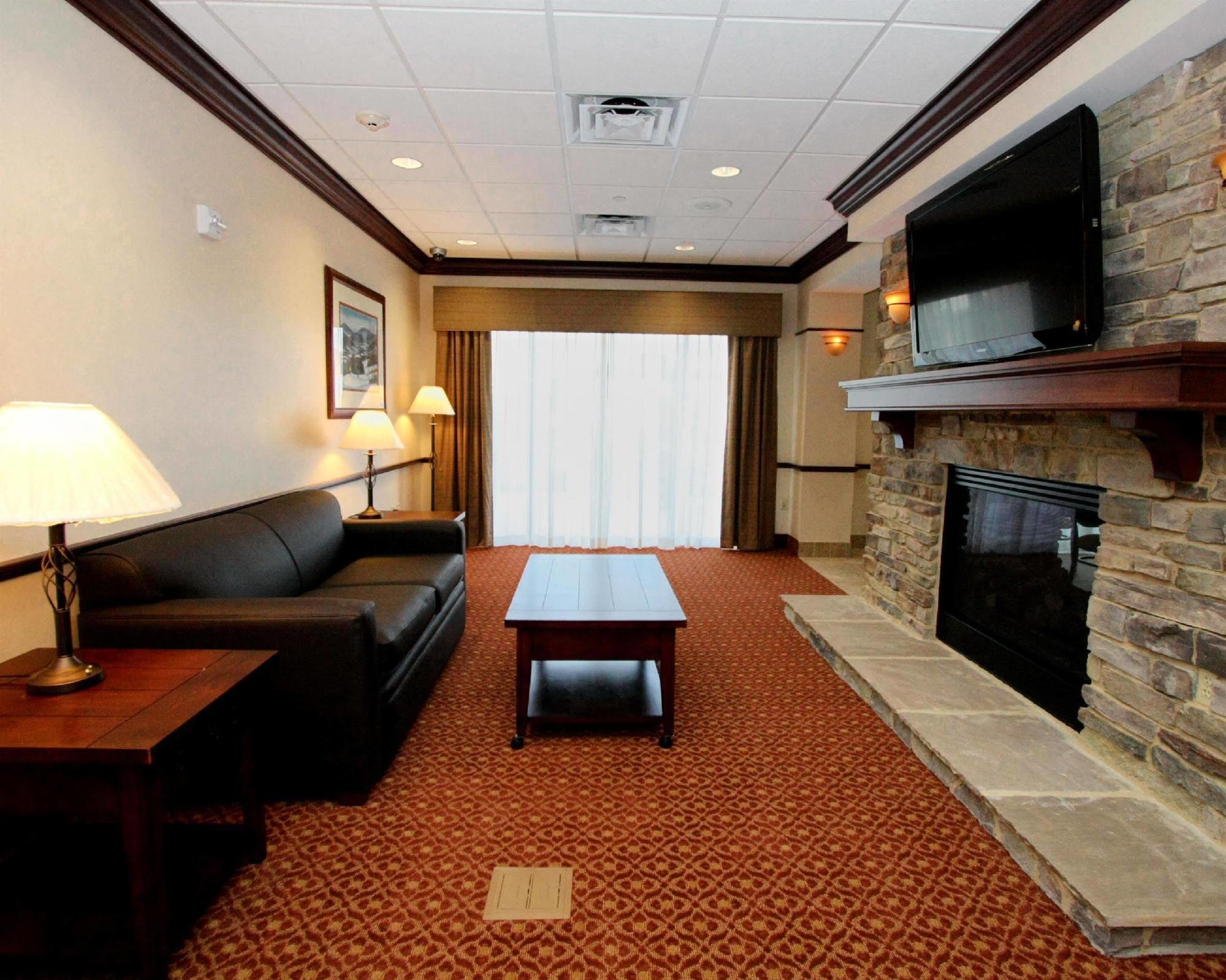 Sleep Inn & Suites Hagerstown Exterior photo